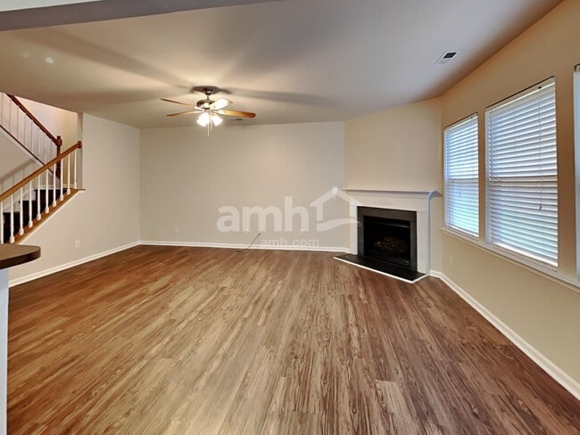 Photo - 16009 Long Talon Way