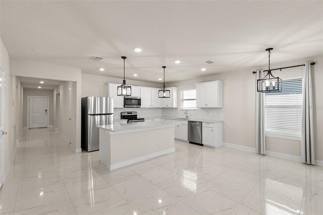 Photo - 9256 Royal River Cir