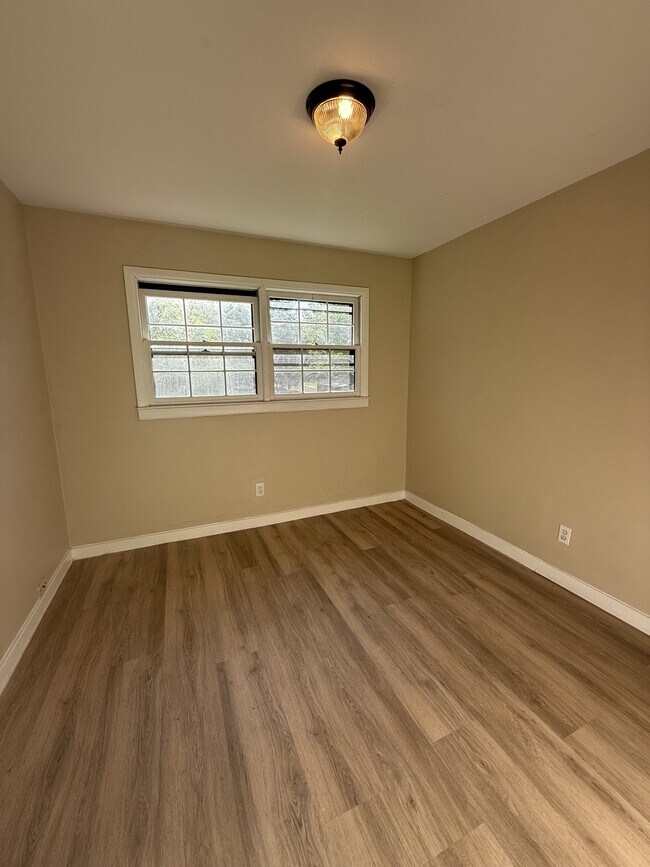 Photo - 1332 4th Way NW