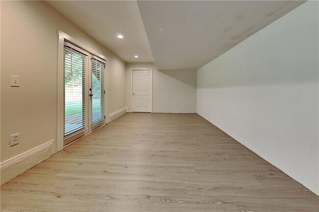 Photo - 1555 Rose Pointe Dr