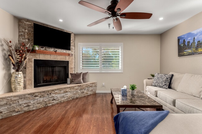 Photo - 2615 Hayden Rd Unit 112