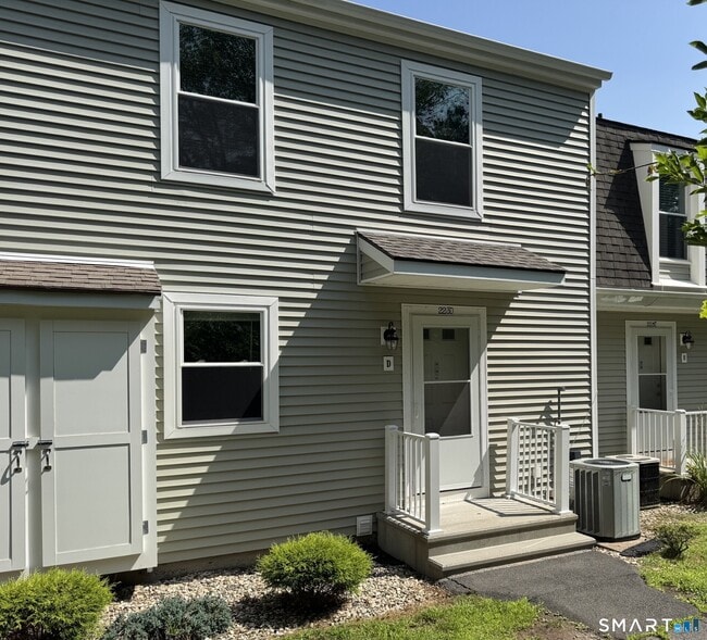 Building Photo - 223 Brittany Farms Rd Unit D