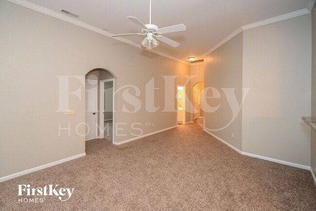 Photo - 939 Meriweather Dr