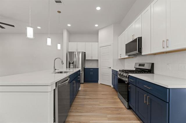Building Photo - 2213 Sheridan St Rental