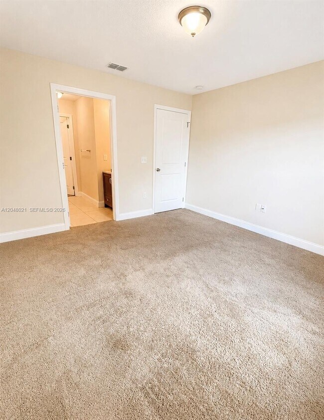 Photo - 642 Heraldo Ct Unit A