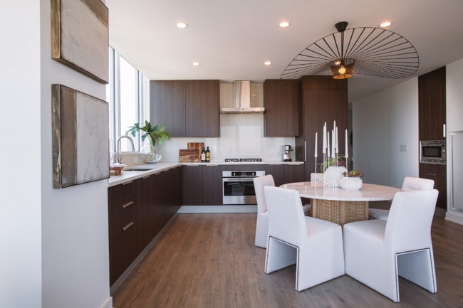 Photo - 200 W Hill St