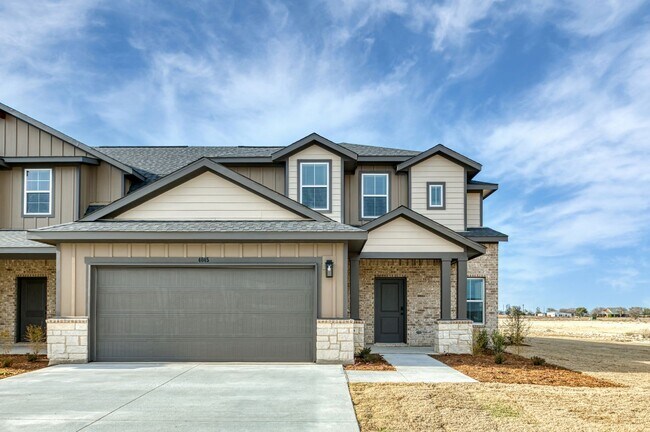 Photo - AVAILABLE NOW! 3 BEDROOM TRIPLEX LOCATED ON 1-ACRE LOT IN MIDLOTHIAN, TX!