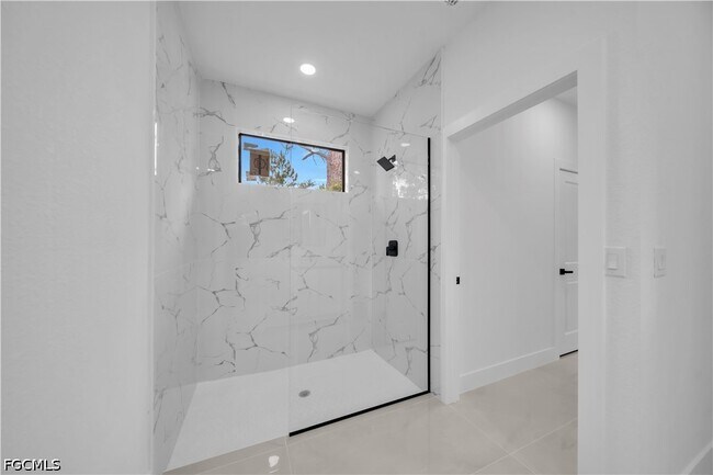Photo - 2509 50th St W