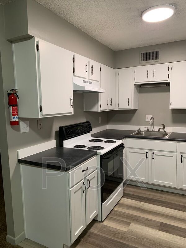 Photo - 2037 S River St Unit #6 2037 River St