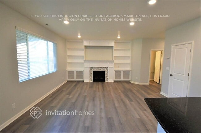 Photo - 511 Rosewood Dr SW