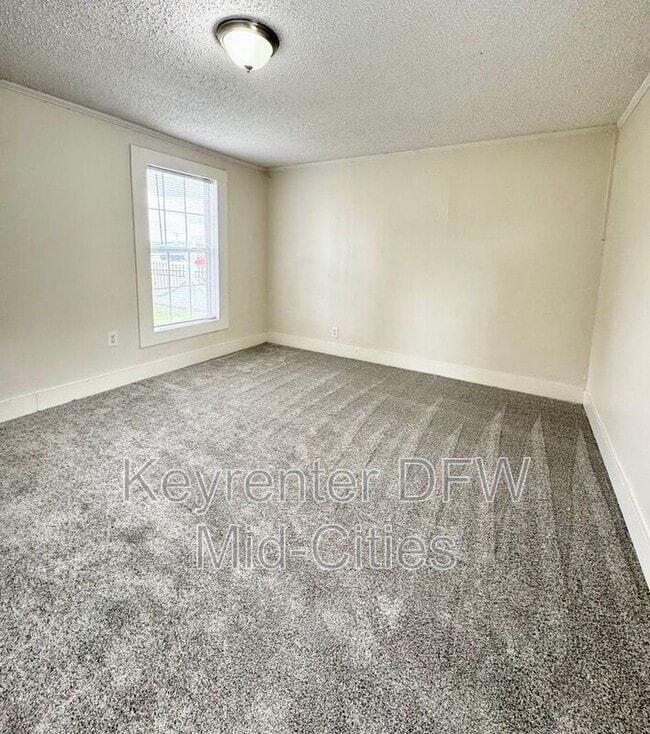 Photo - 313 Worthview Dr