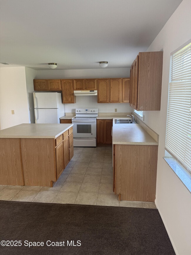 Photo - 1241 Cambo Ct NE