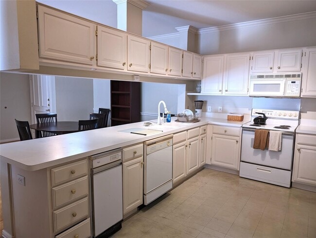 Photo - 2111 Welch St Unit B208