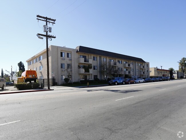 Vanowen Apartments - Vanowen Apartments