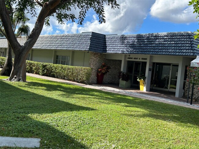 Photo - 7807 Golf Cir Dr Unidad 205