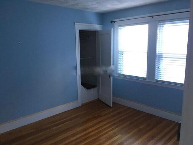 43 Glenmont Rd Unit 2