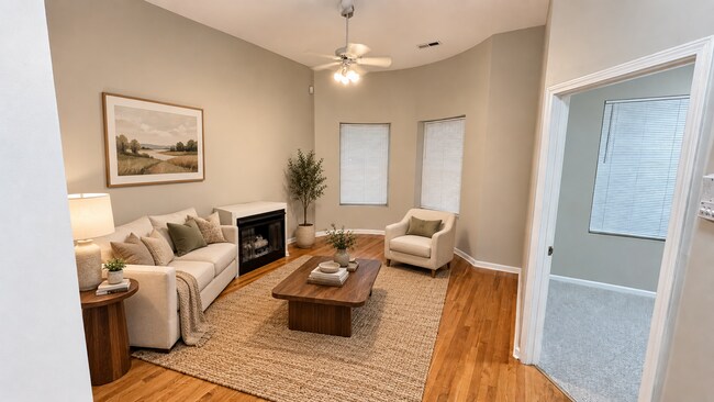 Photo - 4712 S St Lawrence Ave