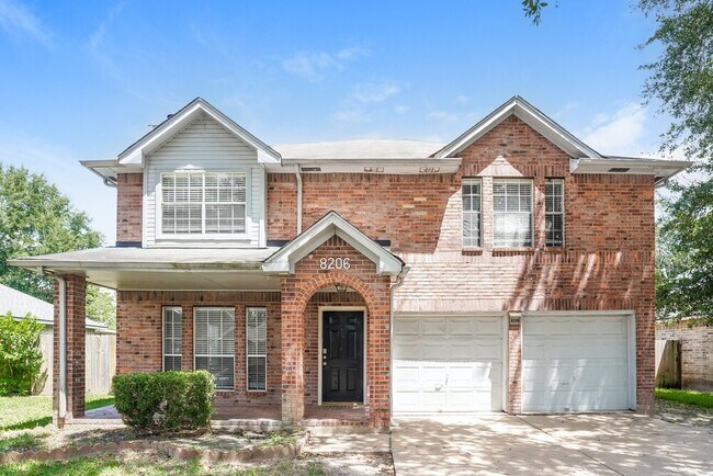 Building Photo - 8206 Holmwood Dr