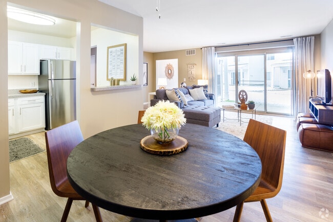 2 BR, 2 BA - 1164 SF, Renovated