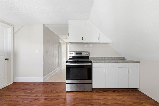 Photo - 21 John St Unit 3