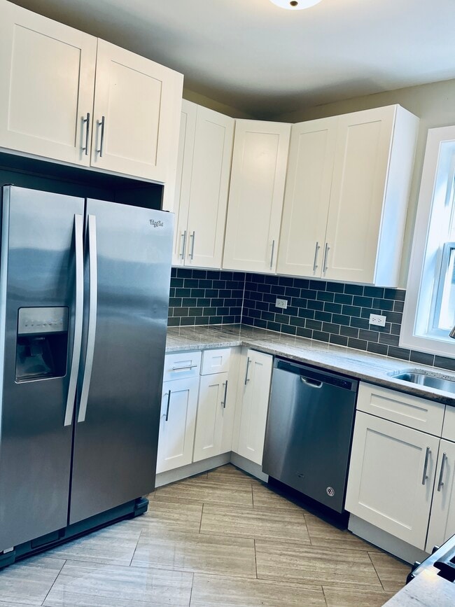 Photo - 7831 S Loomis Blvd Unit 2