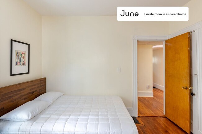 Photo - Room in Shared 4 bed/1 bath home Unidad A