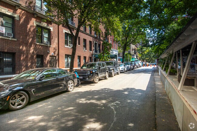 Photo - 105 W 73rd St