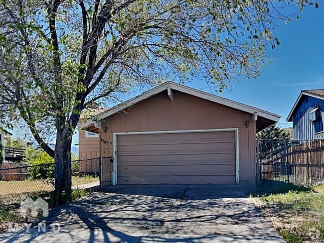Building Photo - 3565 Buckhorn Way Rental