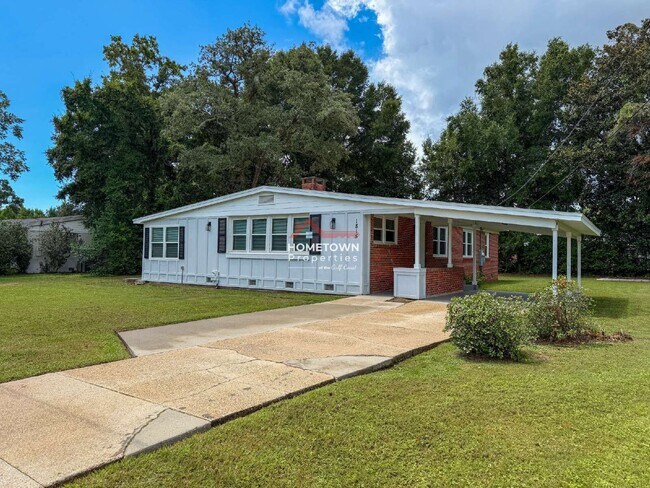 Photo - 1815 Hallmark Dr