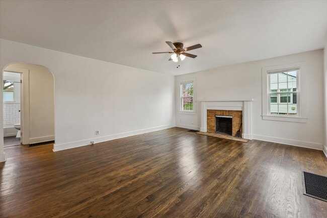 Photo - 3232 Fairmont Blvd