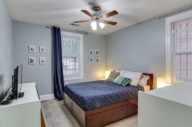 Photo - 1412 A St SE Unit Lincoln Park-Capitol Hill