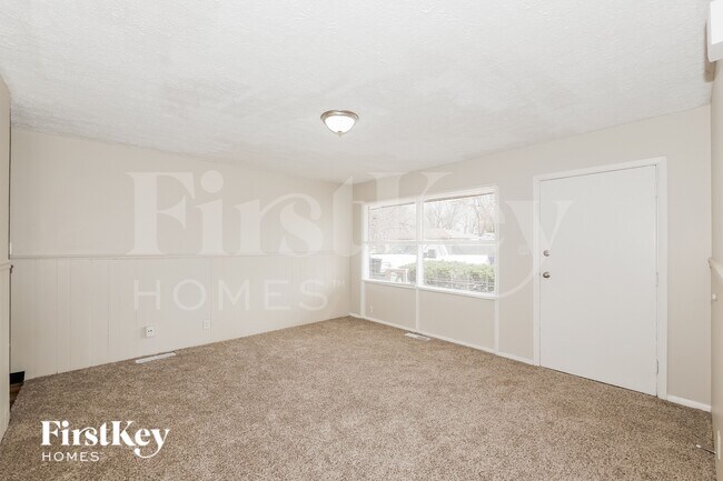 Photo - 5014 Katherine Dr