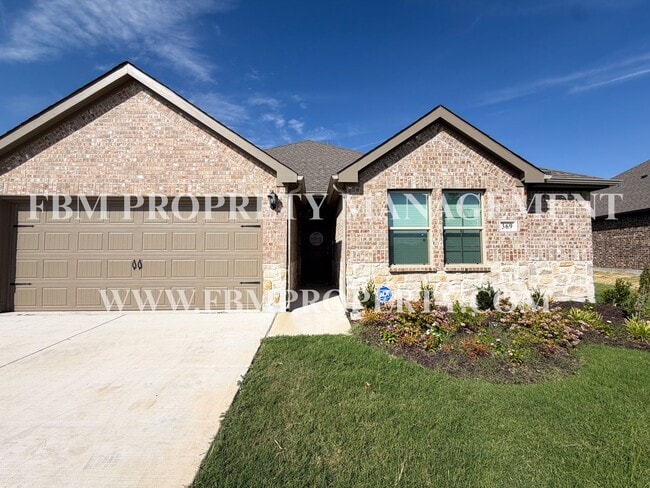 Photo - 369 Thoroughbred St