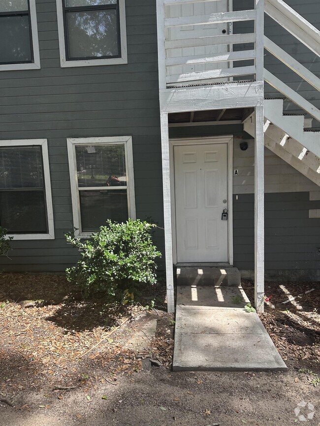 Building Photo - 1830 Sylvan Ct Rental