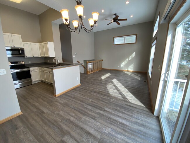 Photo - 4959 Bluff Heights Trail SE