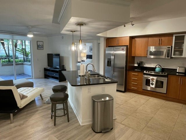 Photo - 600 S Dixie Hwy