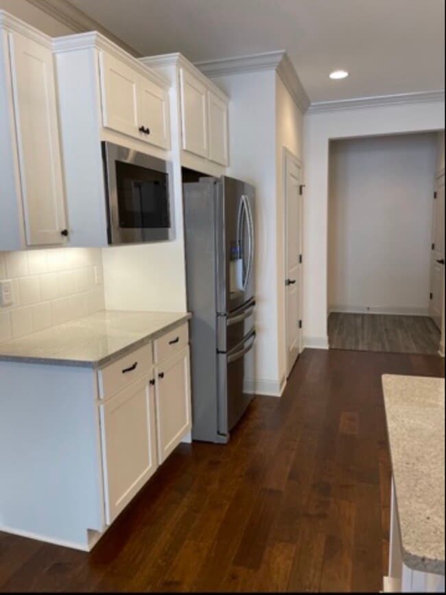 Photo - 3306 Stonecreek Dr Unit The Oxford House