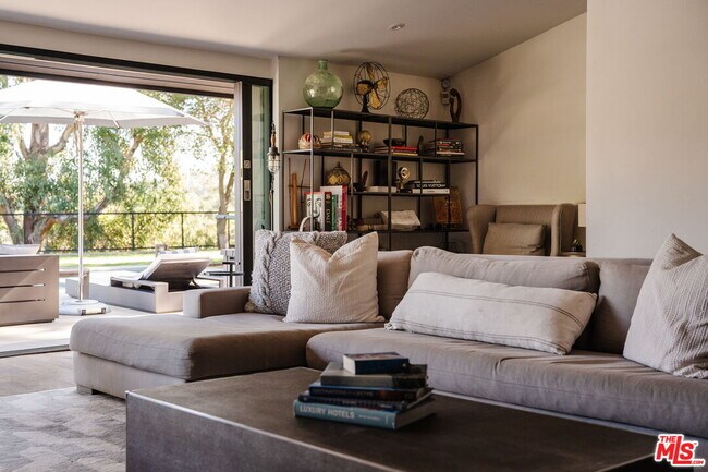 Photo - 15490 Milldale Dr