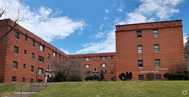 Building Photo - Cozy 1 bedroom in Shadyside Unit B35 Rental