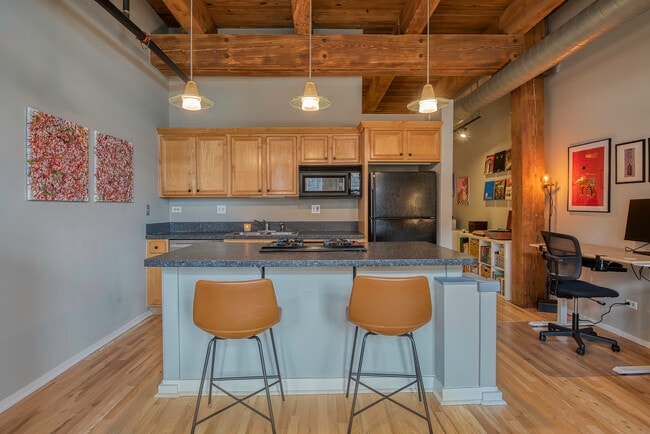 Photo - 625 W Jackson Blvd