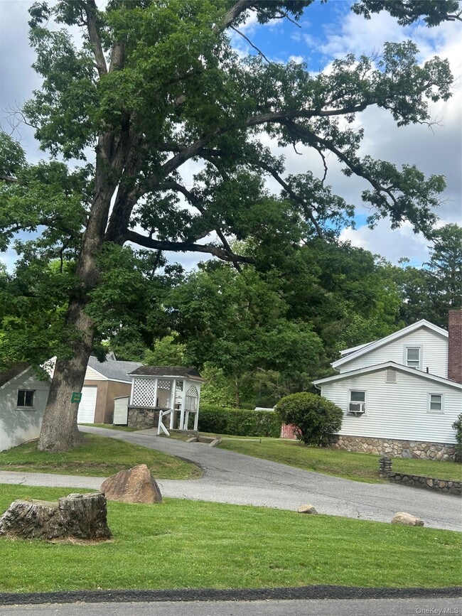 Photo - 39 Cedar Flats Rd