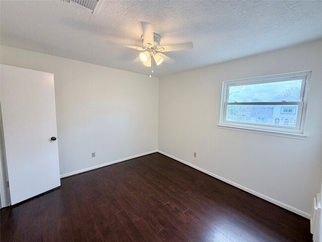 Photo - 2306 Rushbrook Dr