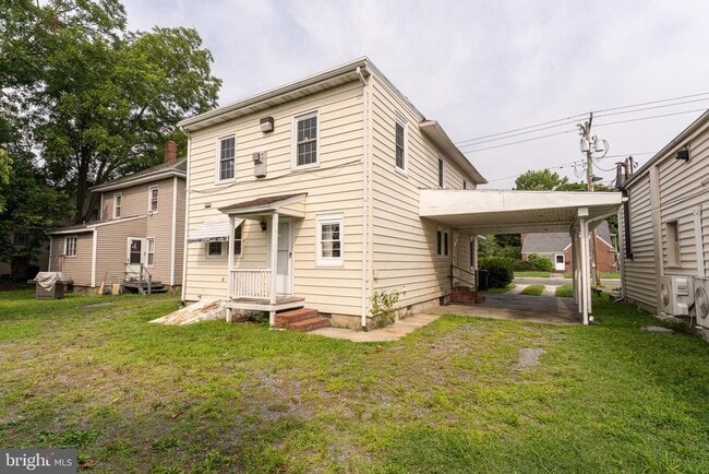 Photo - 1109 N Division St