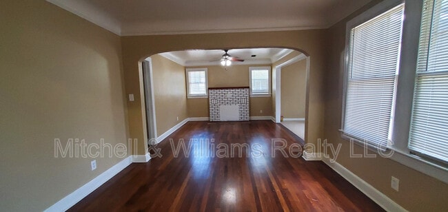 Photo - 738 Ontario St