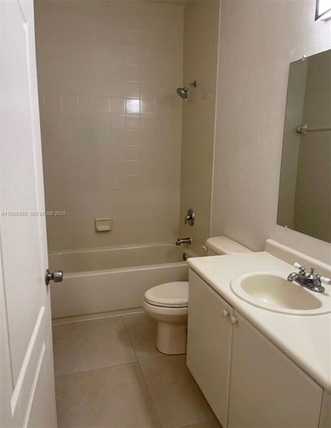 Photo - 1661 SE 29th Ct Unit 103