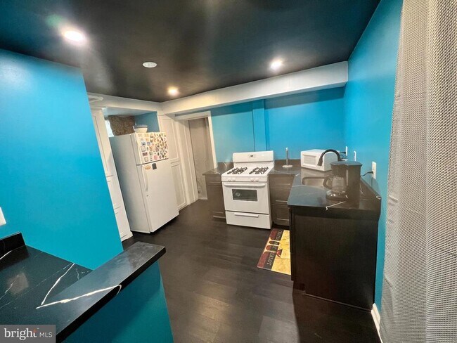 Photo - 2608 Terrett Ave