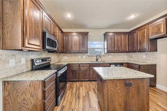 Photo - 4904 Ridglea Hills Ct