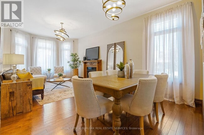 Photo - 107 Catharine St S
