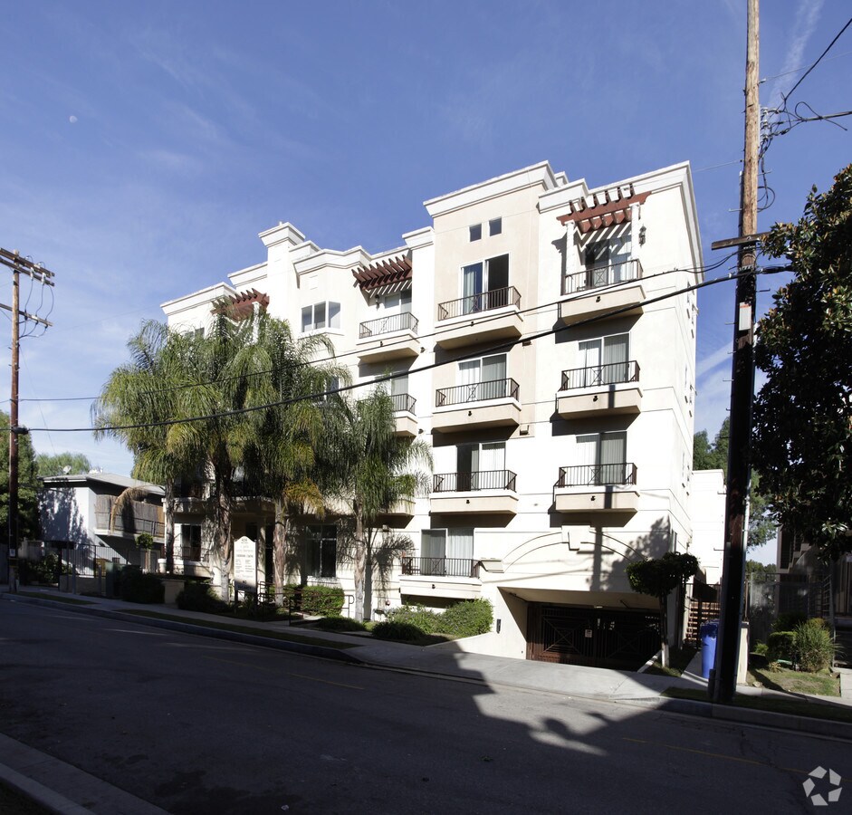 Photo - L'Gallia Apartments