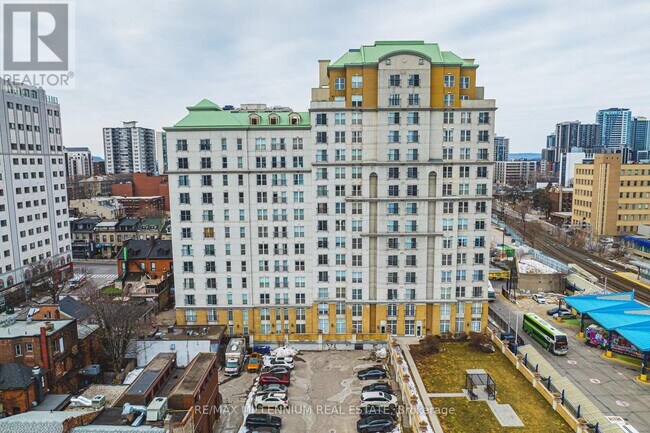 Photo - 135 James St S Unit 1401